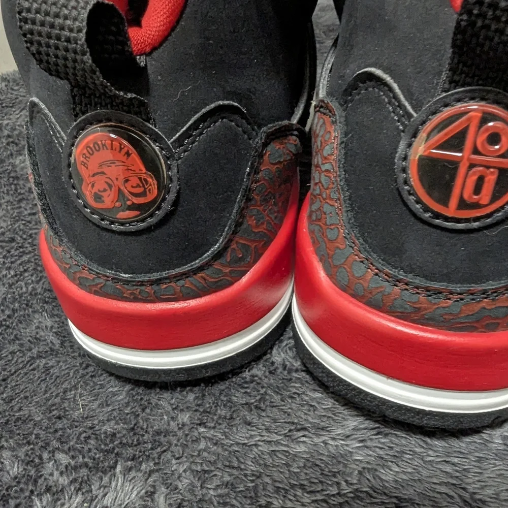 🔥Jordan Spizike Black University Red Cement, Mens 12🔥